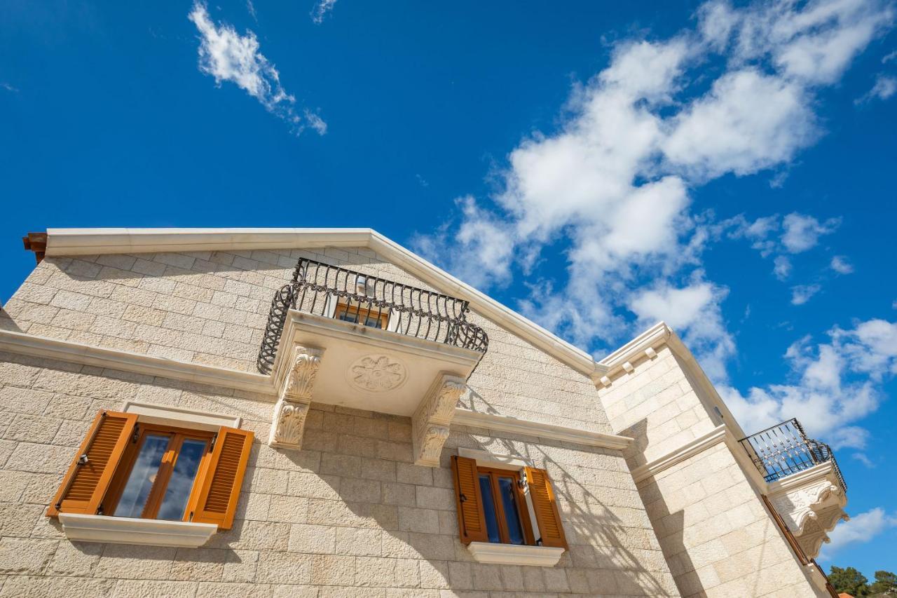 Luxury Stone Villa Nevija 2022 Private Villa Milna  Εξωτερικό φωτογραφία