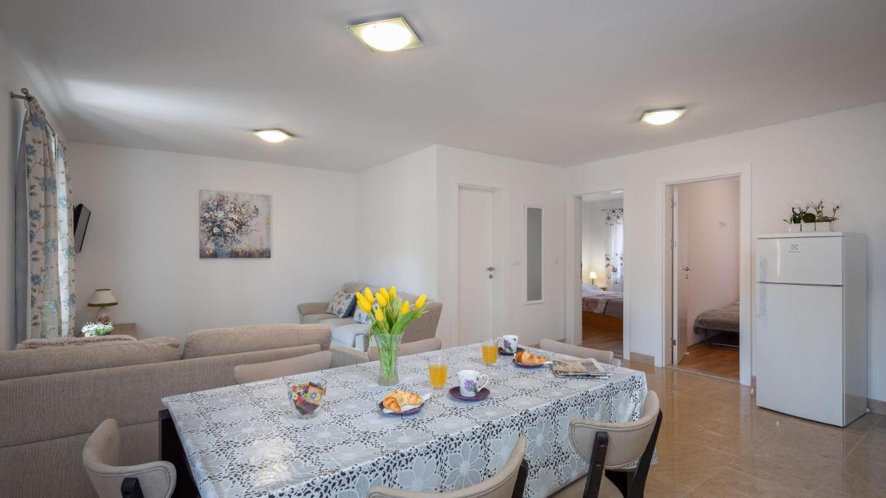 Luxury Stone Villa Nevija 2022 Private Villa Milna  Δωμάτιο φωτογραφία