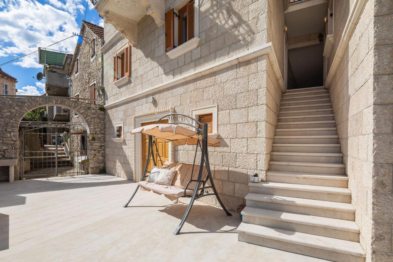 Luxury Stone Villa Nevija 2022 Private Villa Milna  Εξωτερικό φωτογραφία