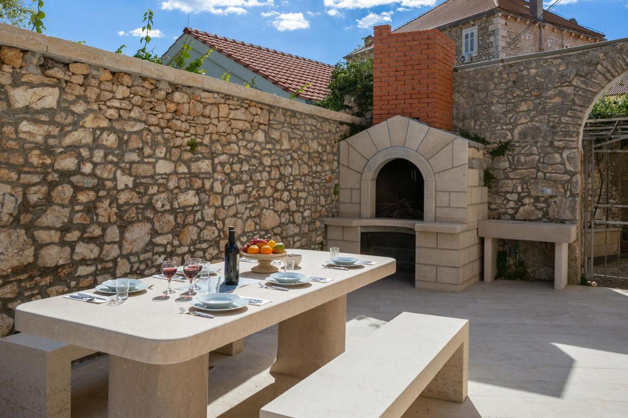 Luxury Stone Villa Nevija 2022 Private Villa Milna  Εξωτερικό φωτογραφία