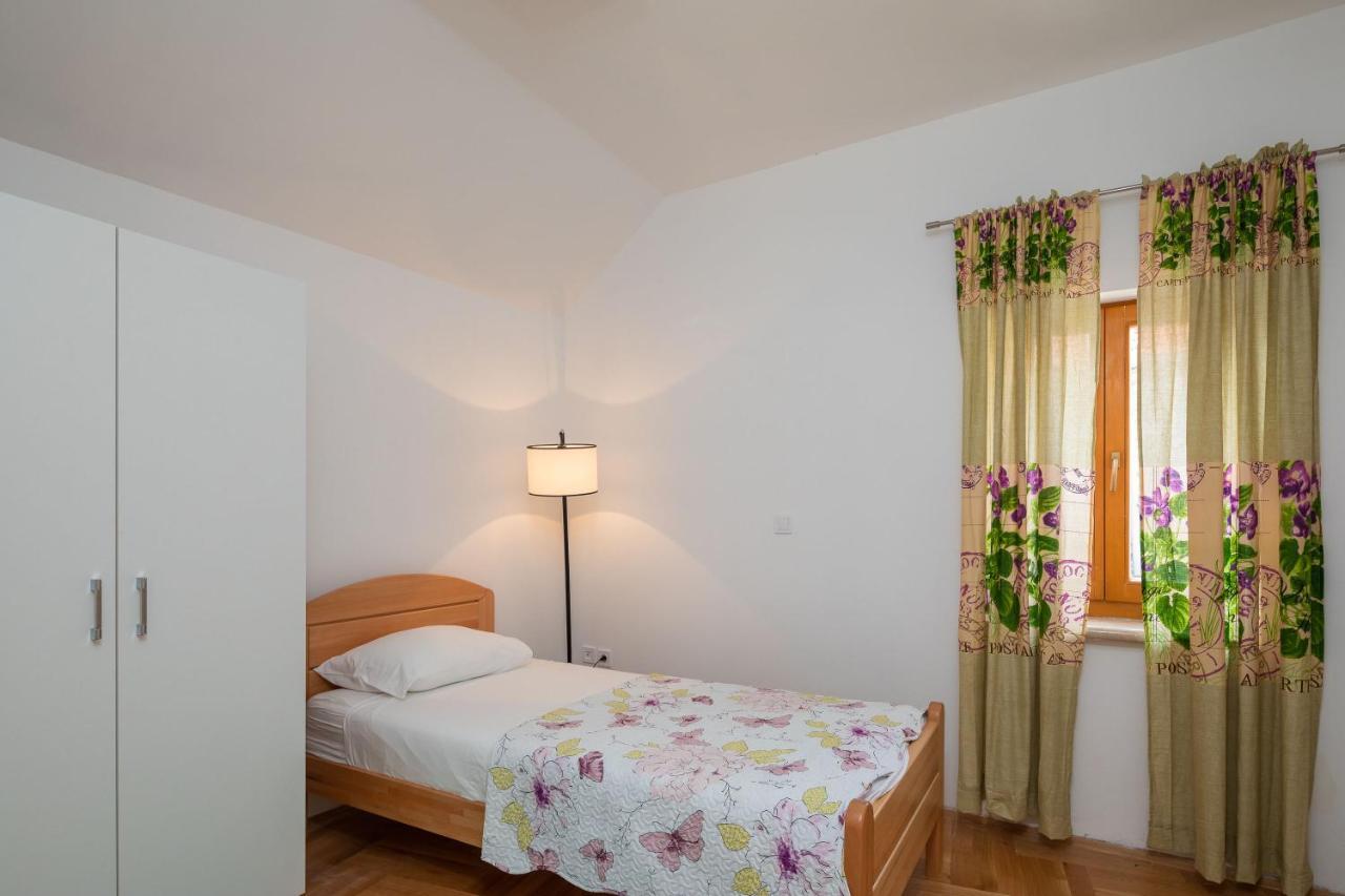 Luxury Stone Villa Nevija 2022 Private Villa Milna  Εξωτερικό φωτογραφία