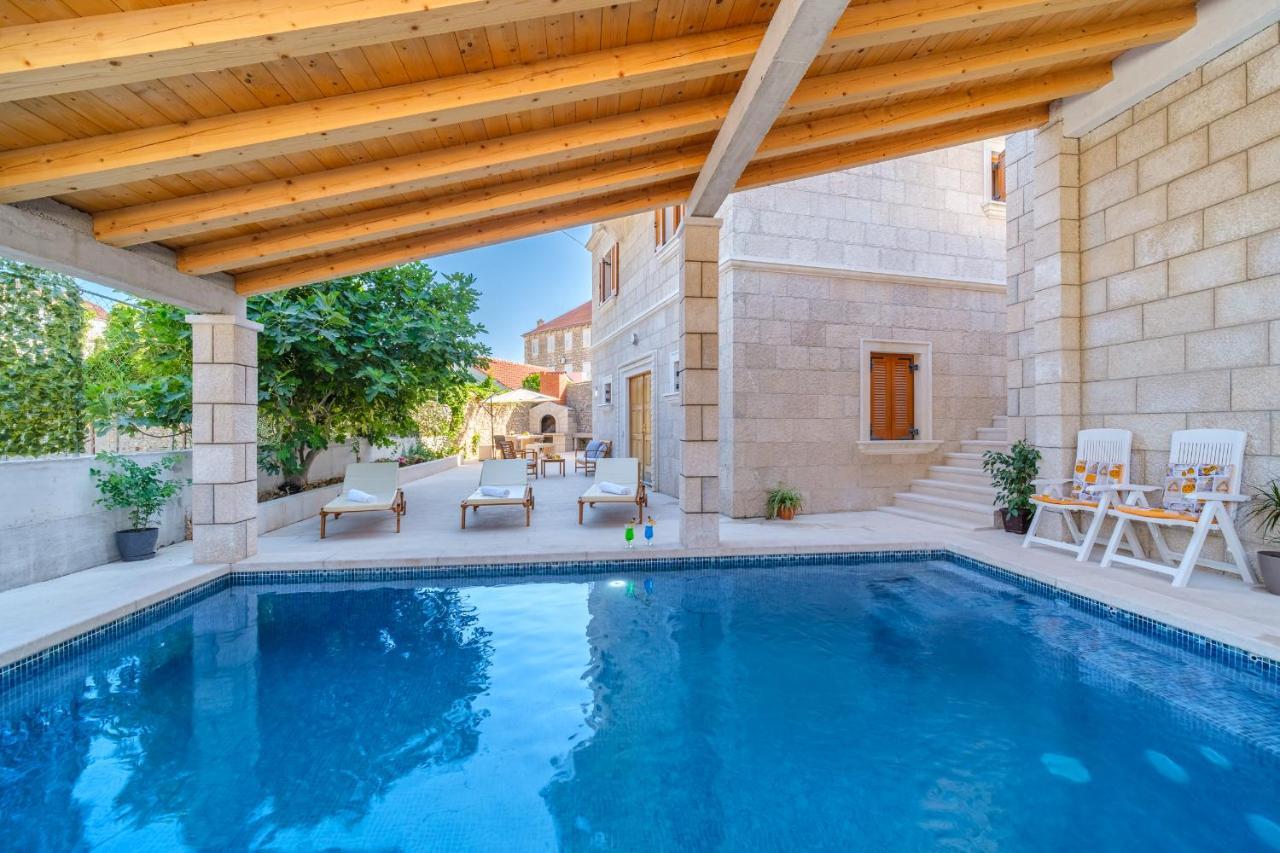 Luxury Stone Villa Nevija 2022 Private Villa Milna  Εξωτερικό φωτογραφία