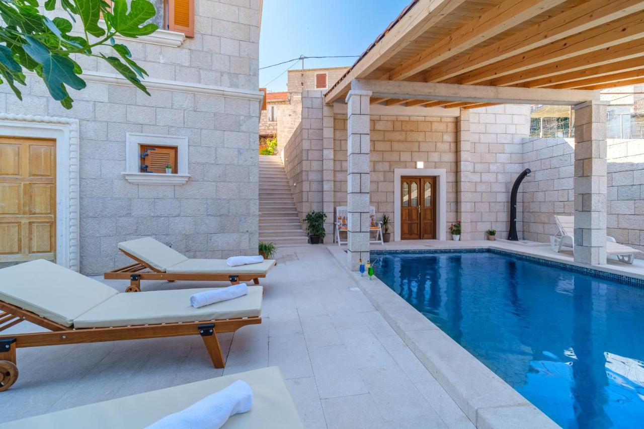 Luxury Stone Villa Nevija 2022 Private Villa Milna  Εξωτερικό φωτογραφία