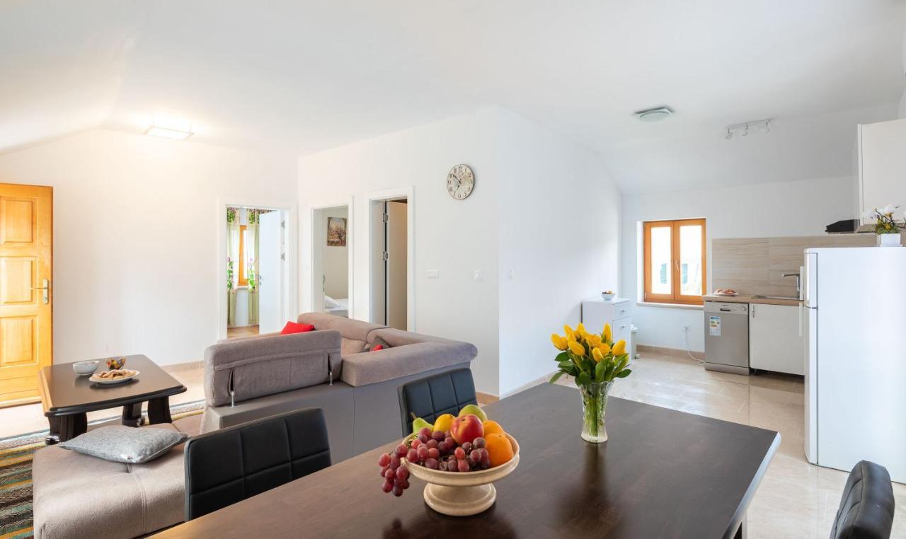 Luxury Stone Villa Nevija 2022 Private Villa Milna  Δωμάτιο φωτογραφία
