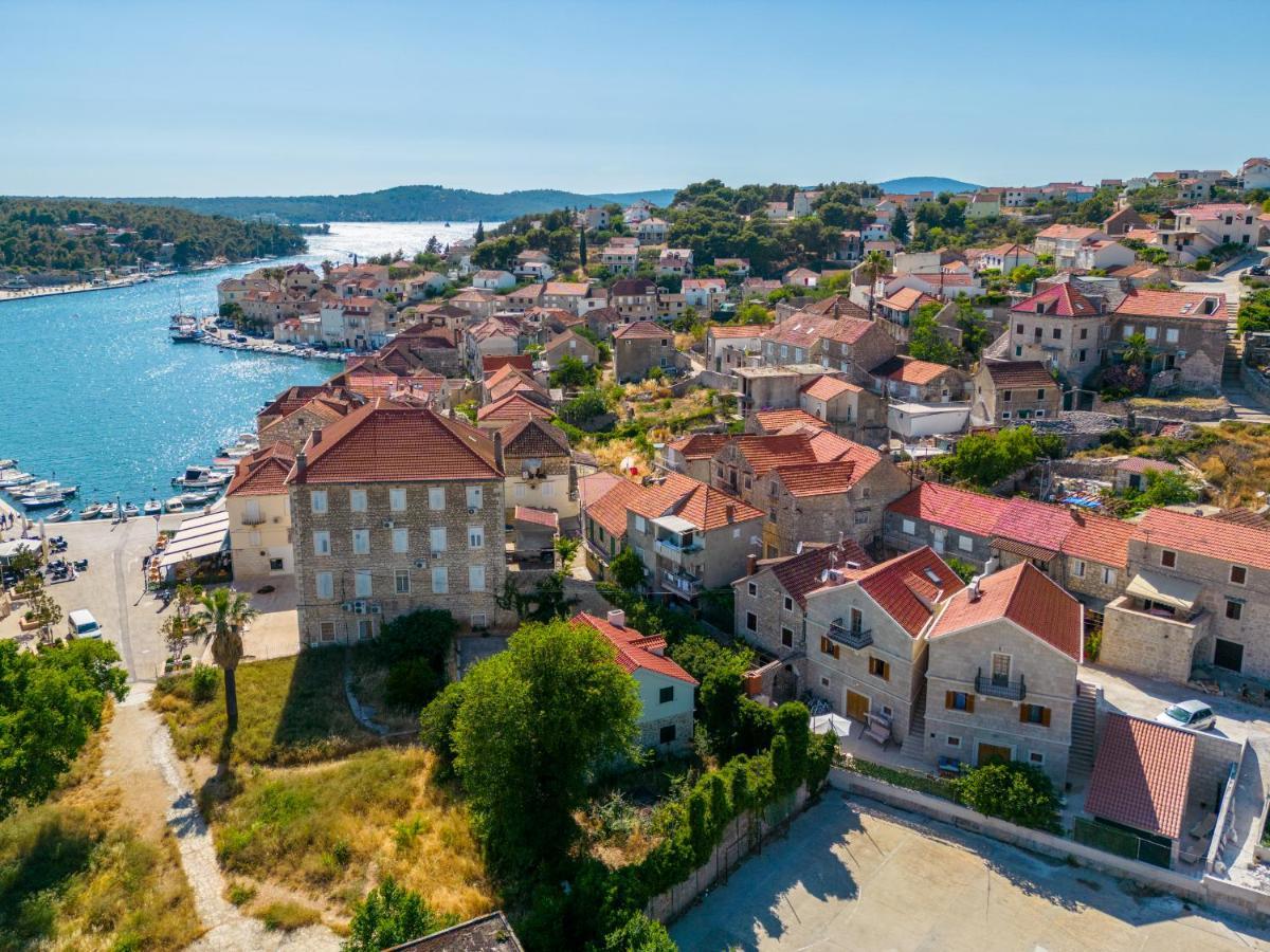 Luxury Stone Villa Nevija 2022 Private Villa Milna  Εξωτερικό φωτογραφία
