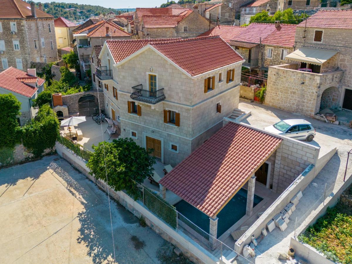 Luxury Stone Villa Nevija 2022 Private Villa Milna  Εξωτερικό φωτογραφία