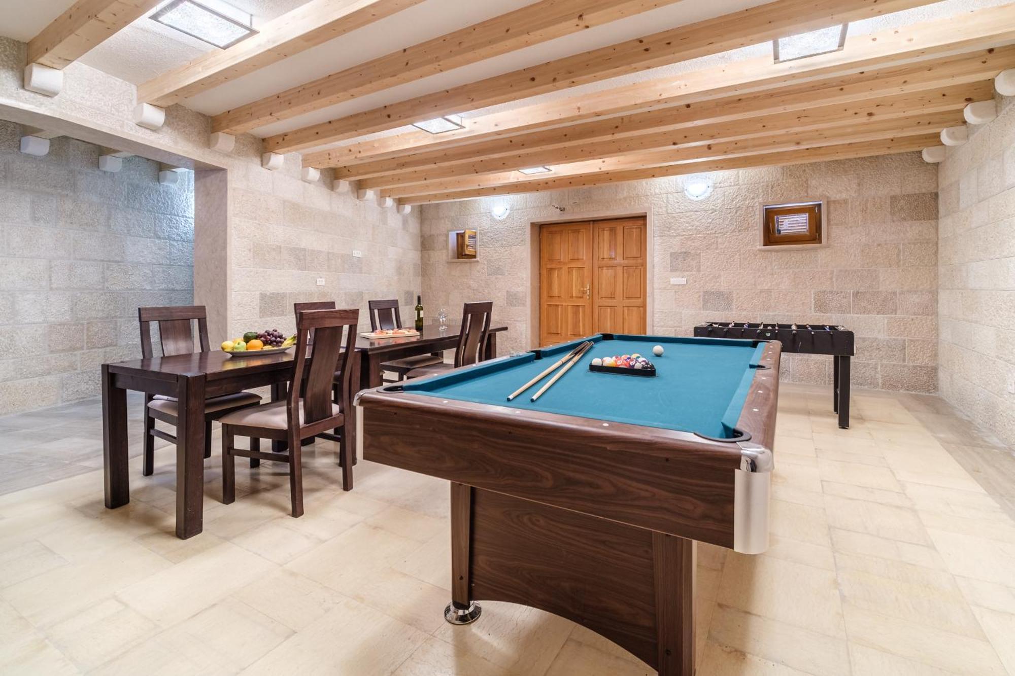 Luxury Stone Villa Nevija 2022 Private Villa Milna  Εξωτερικό φωτογραφία
