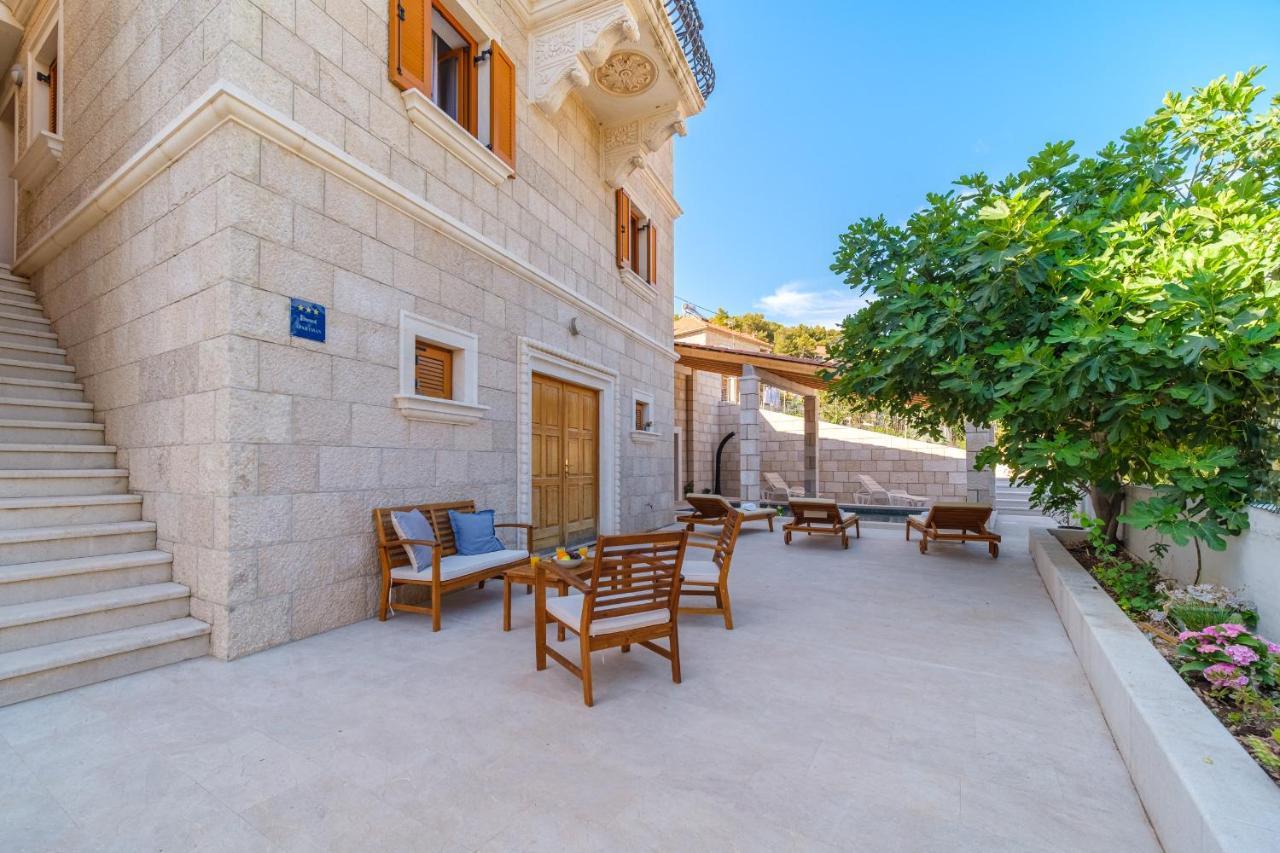 Luxury Stone Villa Nevija 2022 Private Villa Milna  Εξωτερικό φωτογραφία