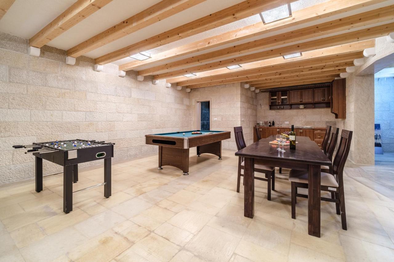 Luxury Stone Villa Nevija 2022 Private Villa Milna  Εξωτερικό φωτογραφία